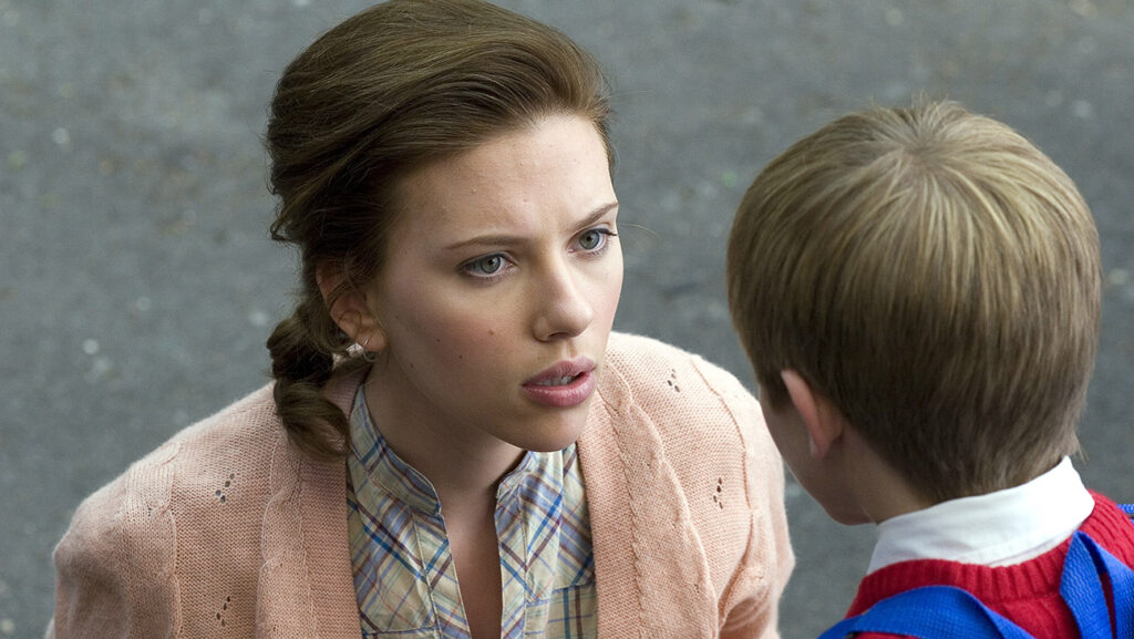 The Nanny Diaries, Scarlett Johansson, Nicholas Art, 2007.